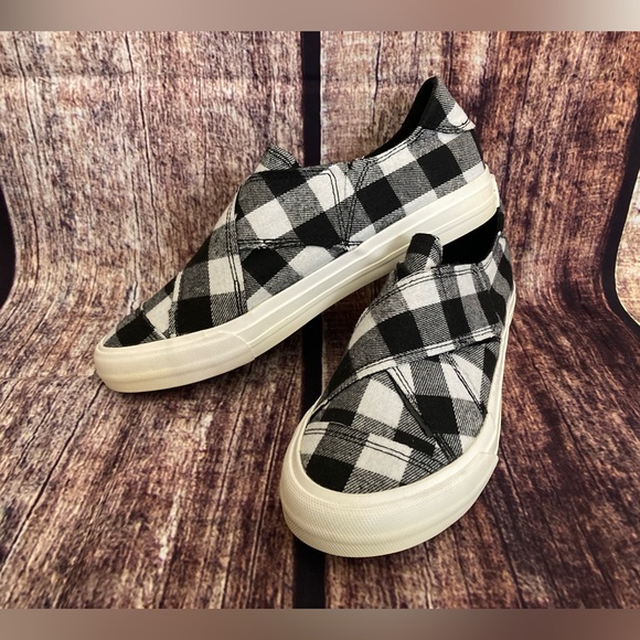 Gypsy Jazz Shoes - Gypsy Jazz | Black & White Plaid Canvas Shoes